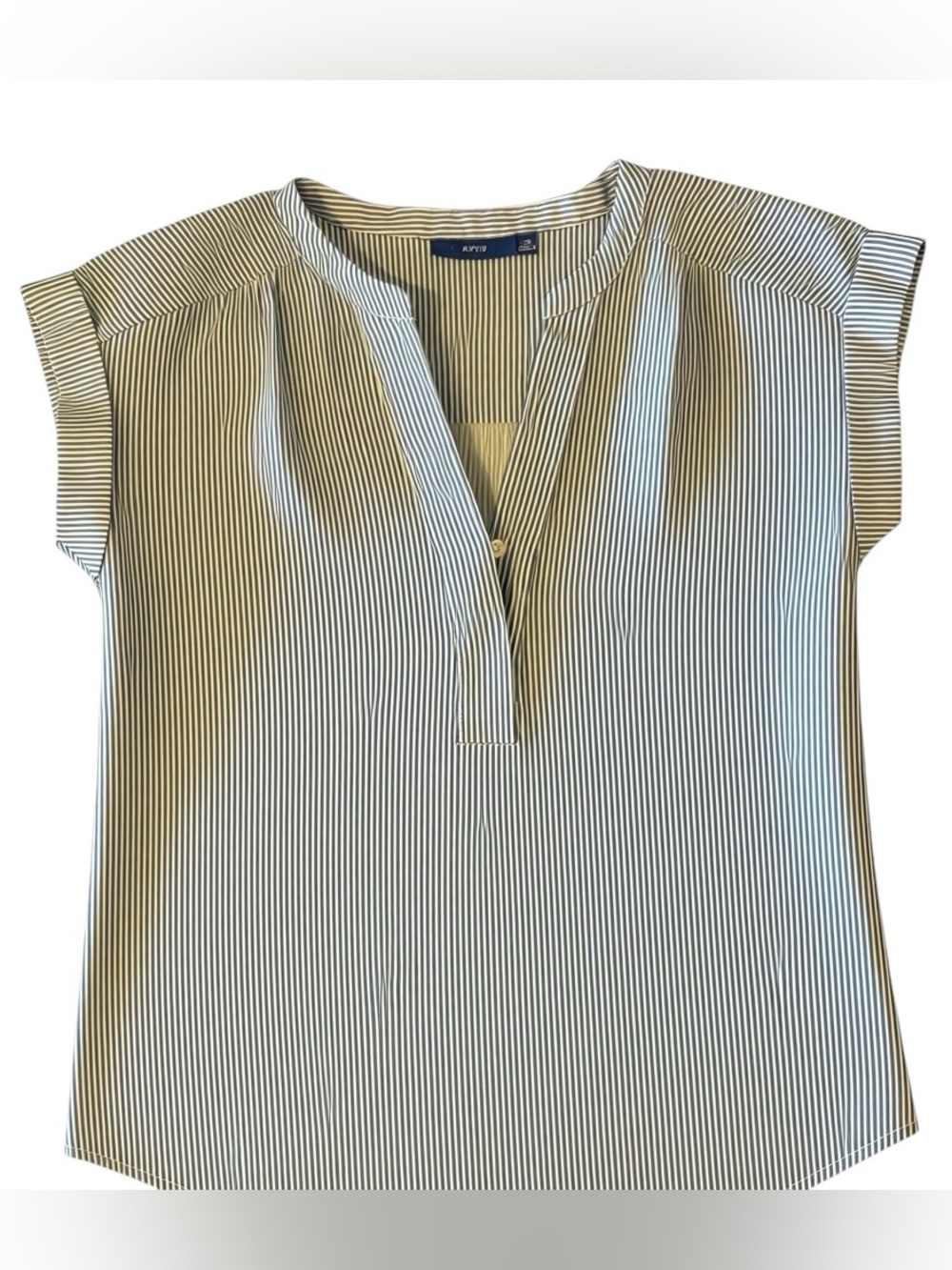 ☀️☀️☀️3 for $30!Blue Blouse Pinstripe Business Casual Summer Coastal Grandmother - Picture 2 of 8